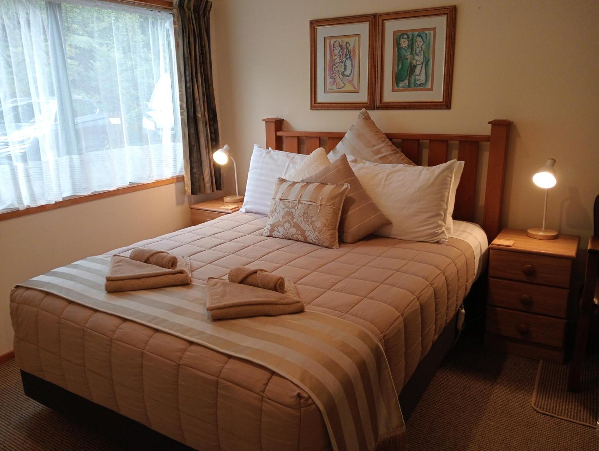 Taranaki Experience Apartment นิวพลีมัธ ภายนอก รูปภาพ