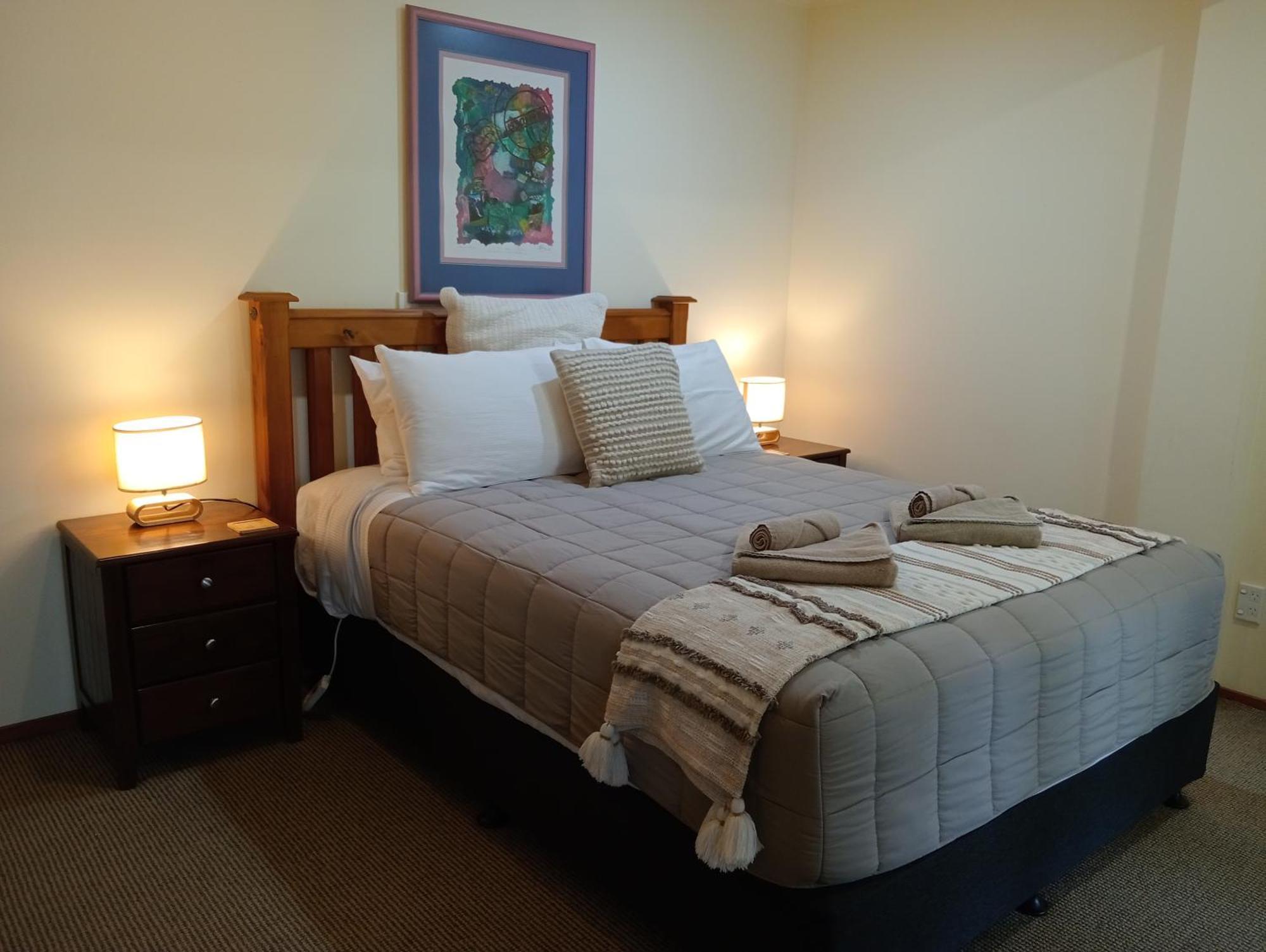 Taranaki Experience Apartment นิวพลีมัธ ภายนอก รูปภาพ